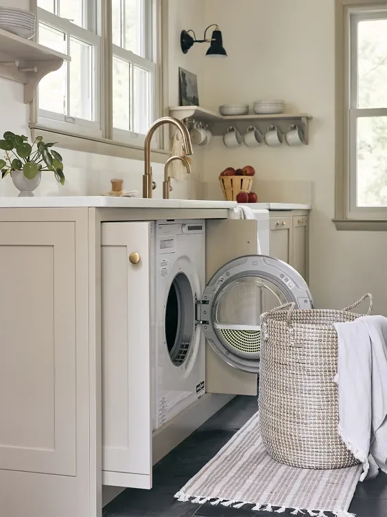 6 Clever Ways to Hide a Washer and Dryer in Your Kitchen (Yes, Really)