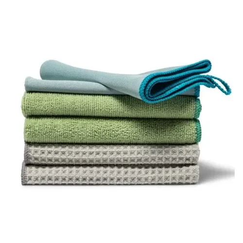 We Rubbed, Polished, and Spilled Stuff on Purpose to Find the Best Microfiber Cloths